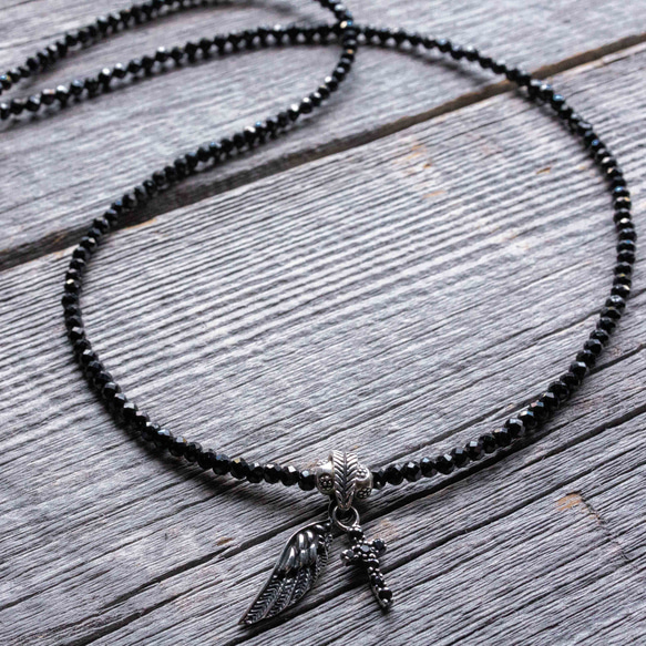 *black spinel & silver925 wing cross ネックレス 2枚目の画像