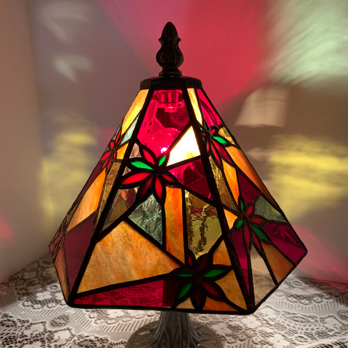 10月のステンドグラスランプ《紅葉》 スタンドライト・テーブルランプ