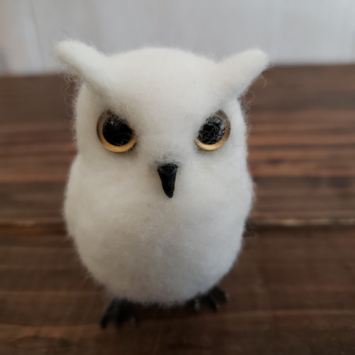 羊毛フェルト 置物 シロフクロウ ミミズク ポッチャリ