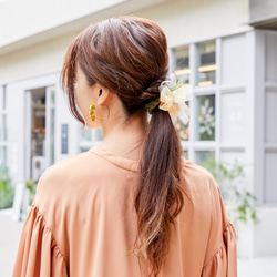 mini｜キンモクセイ｜咲き編みシュシュ 3枚目の画像