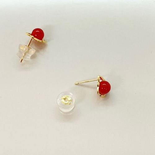 コーラルジュエリー】赤サンゴのシンプルピアス：K18 宝石珊瑚
