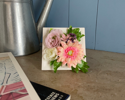 27bebe71e93e8fb79b6524eb4fdd84