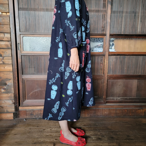 着物リメイク 古布 手作り かわいい こけし柄 絣 ワンピース