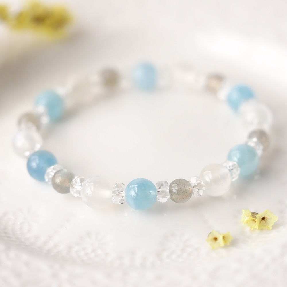 アクアマリン　ムーンストーン　ラブラドライト　水晶　ブレスレット