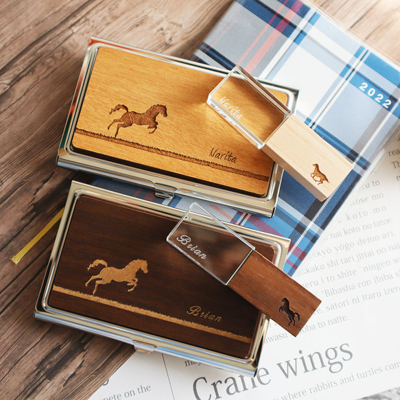 馬 カードケース 各色あり Les Petits Chevaux 横タイプ 馬 カードケース 各色あり Les Petits Chevaux (HERMES/カード