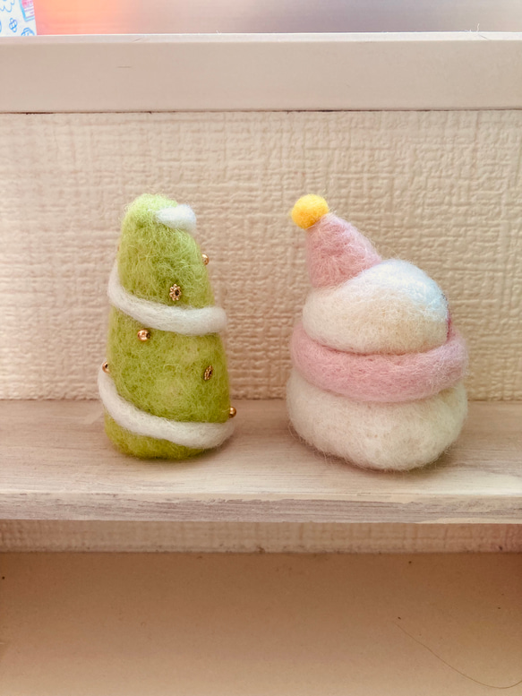 羊毛　クリスマスツリーと雪だるまちゃん 3枚目の画像