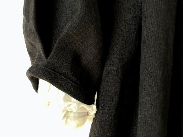 再販　国内産琵琶染めリネン・黒×スミクロ＂極細ストライプ　雰囲気たっぷりなコクーンデザイン・ワンピース 4枚目の画像