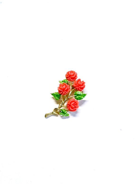 Jul’s尋愛綺夢-vintage*花園裡的玫瑰*精緻珊瑚橘玫瑰綠葉金色小胸針別針 第1張的照片