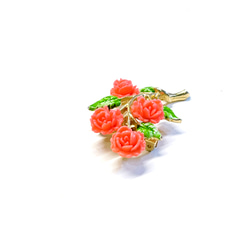 Jul’s尋愛綺夢-vintage*花園裡的玫瑰*精緻珊瑚橘玫瑰綠葉金色小胸針別針 第3張的照片