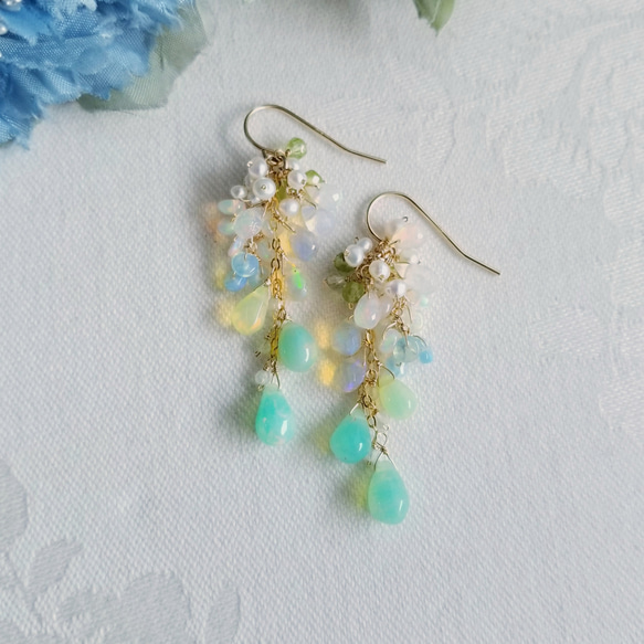 14KGFイエロー・グリーンカラーオパールたわわピアス ピアス（フック