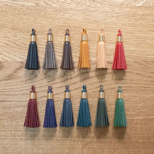 革のミニタッセル【受注制作】 バッグチャーム Watermark 通販