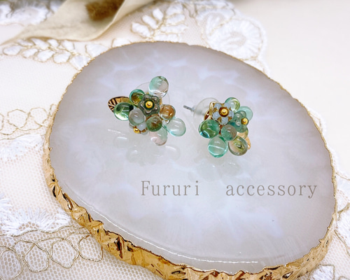 秋色 チェコクリスタルカラー 花束ピアス/イヤリング298 ピアス