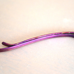 Titanium hairpin・少し大人の純チタンヘアピン・丸鎚目・紫・青 4枚目の画像