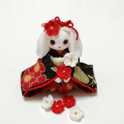 ちりめん細工のうさぎちゃん ❀黒い振袖姿のうさぎ❀ 2023年干支飾りに 