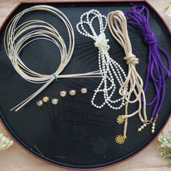 つまみ細工髪飾り 摘まみ細工藤の花 パール 紫 白 銀 金 着物 ⭐～楓樺