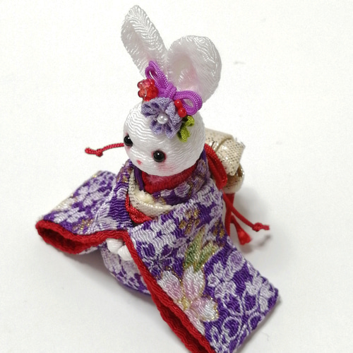 ちりめん細工のうさぎちゃん ❀紫の振袖姿のうさぎ❀ 2023年干支飾りに