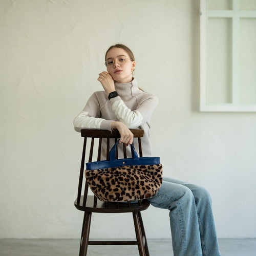 レオパード柄 エコファー 本革 トートバッグ ブルー 底マチ 舟形 HAYNI