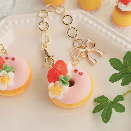 いちごのドーナツ・バッグチャーム バッグチャーム Citrus cafe 通販