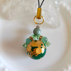 5月birthday✨天然石✨誕生石✨ストラップ✨翡翠×グリーン瑪瑙青龍✨携帯ストラップ✨お守り✨スマホお財布に付ける 2枚目の画像