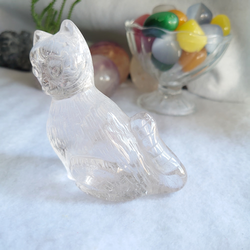 ☆水晶 猫ネコねこ置物 手掘り 素敵な逸品 リアルな猫の置物「