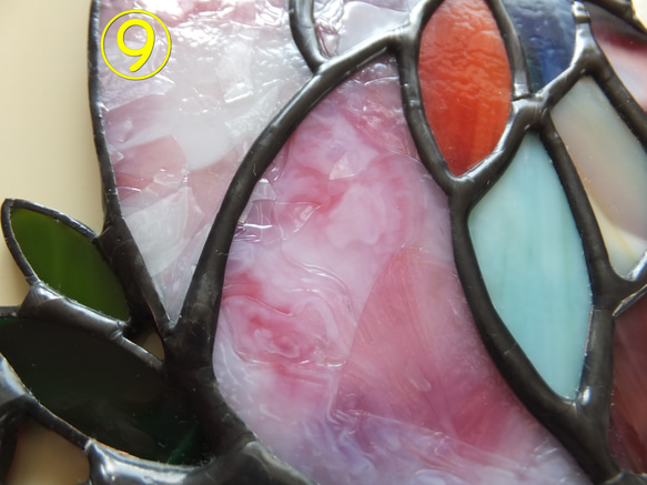 【現品限り】ステンドグラス　フクロウ（ピンク色）　サンキャッチャー　【鳥　小鳥　インコ】 9枚目の画像