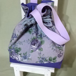 紫の布から巾着バッグ　2WAY 1枚目の画像