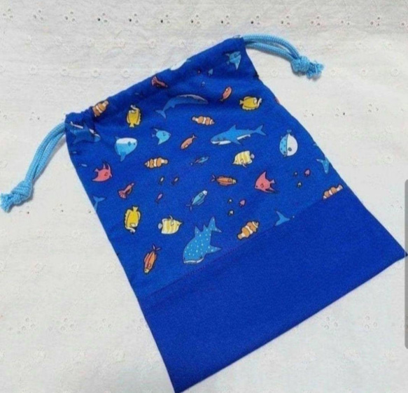 ハンドメイド、海の動物柄の給食袋、巾着袋、コップ入れ、青 2枚目の画像