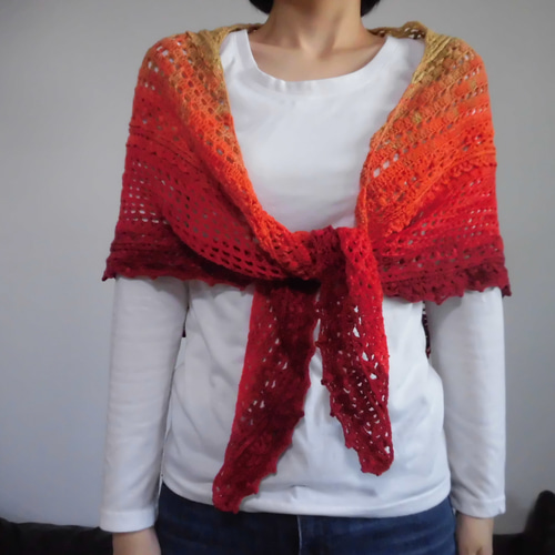 再SALE】段染め糸の三角ストール ストール アニー 通販 14901178