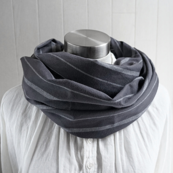 秋冬棉質法蘭絨圍脖灰色條紋 第2張的照片