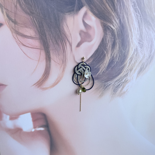 蝶】水引のピアス／イヤリング ピアス（フック・チェーン