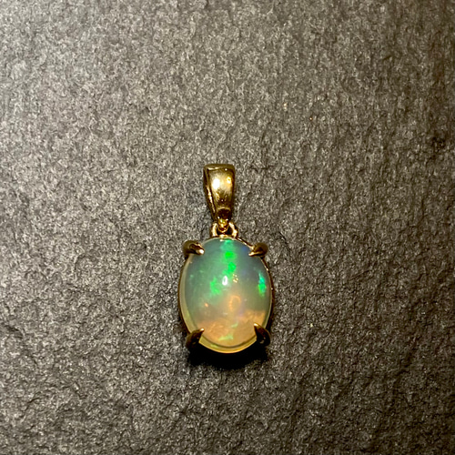 オパールk18 ペンダントトップ