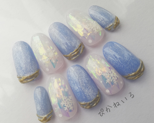 くすみブルーグレー雪水光マグネットニュアンスネイル韓国 ちゅるん 冬 アイボリー くすみブルーグレー雪水光マグネットニュアンスネイル韓国 ちゅるん 冬