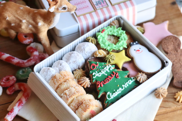 クリスマスのクッキー缶（L) 1枚目の画像