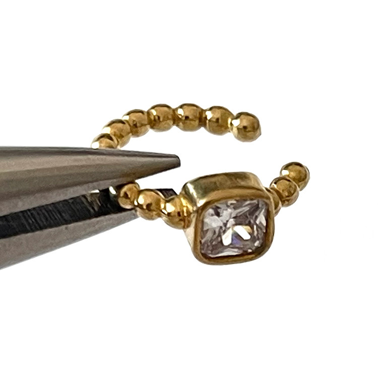 【50個】スクエア形Cubic Zirconiaボールデザインのイヤーカフ【jec37】