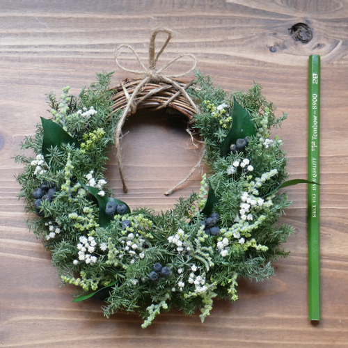 クリスマスリース（グリーン&ホワイト）プリザーブドフラワー