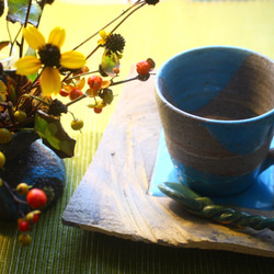 手作り陶器の＜カップ＆ソーサ＞陶のスプーン付き。　　送料無料。 8枚目の画像
