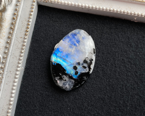 レインボームーンストーン【黒雲母バイオタイト入り】タンブル ルース