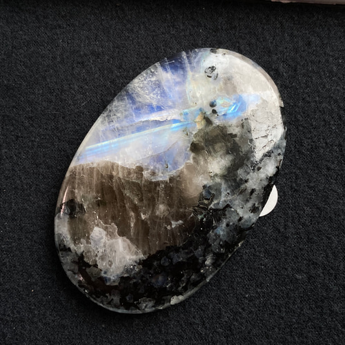 レインボームーンストーン【黒雲母バイオタイト入り】タンブル ルース