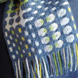 ラムウールの変化二重織りマフラー　手織り（品番194） 5枚目の画像