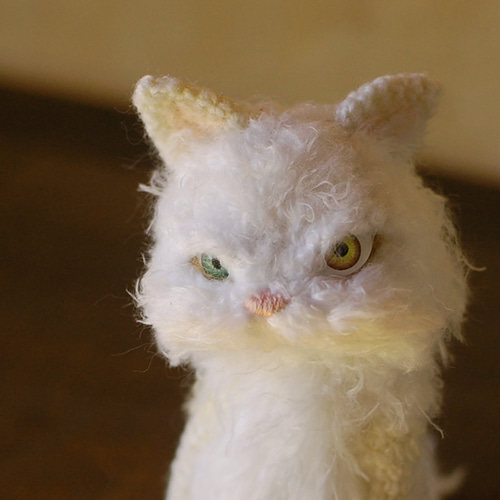 オッドアイの白猫ちゃん あみぐるみ knit'n pot 通販 14905526｜Creema