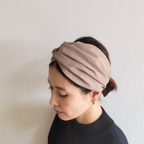 クロスターバンヘアバンド シルバーラメニット ハンドメイド-