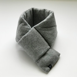 暖をつつむ　純カシミヤコンパクトマフラー　ミディアム杢グレー 5枚目の画像