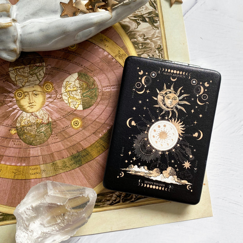 月と太陽、始まりの物語 