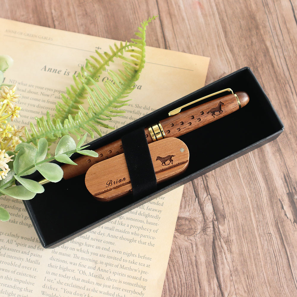 【名入れ可】馬 木製 ボールペン(ウォールナット) ＆ 木製 USBメモリ(ウォールナット) 合格祝い　バレンタイン