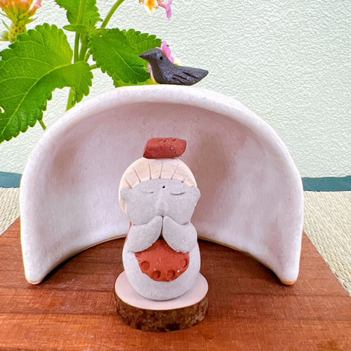 信楽焼のたぬき　空想アパートメント　カネヒラ フェア】空想アパートメント カネヒラ作品展 「ぬいぐるみに微笑み