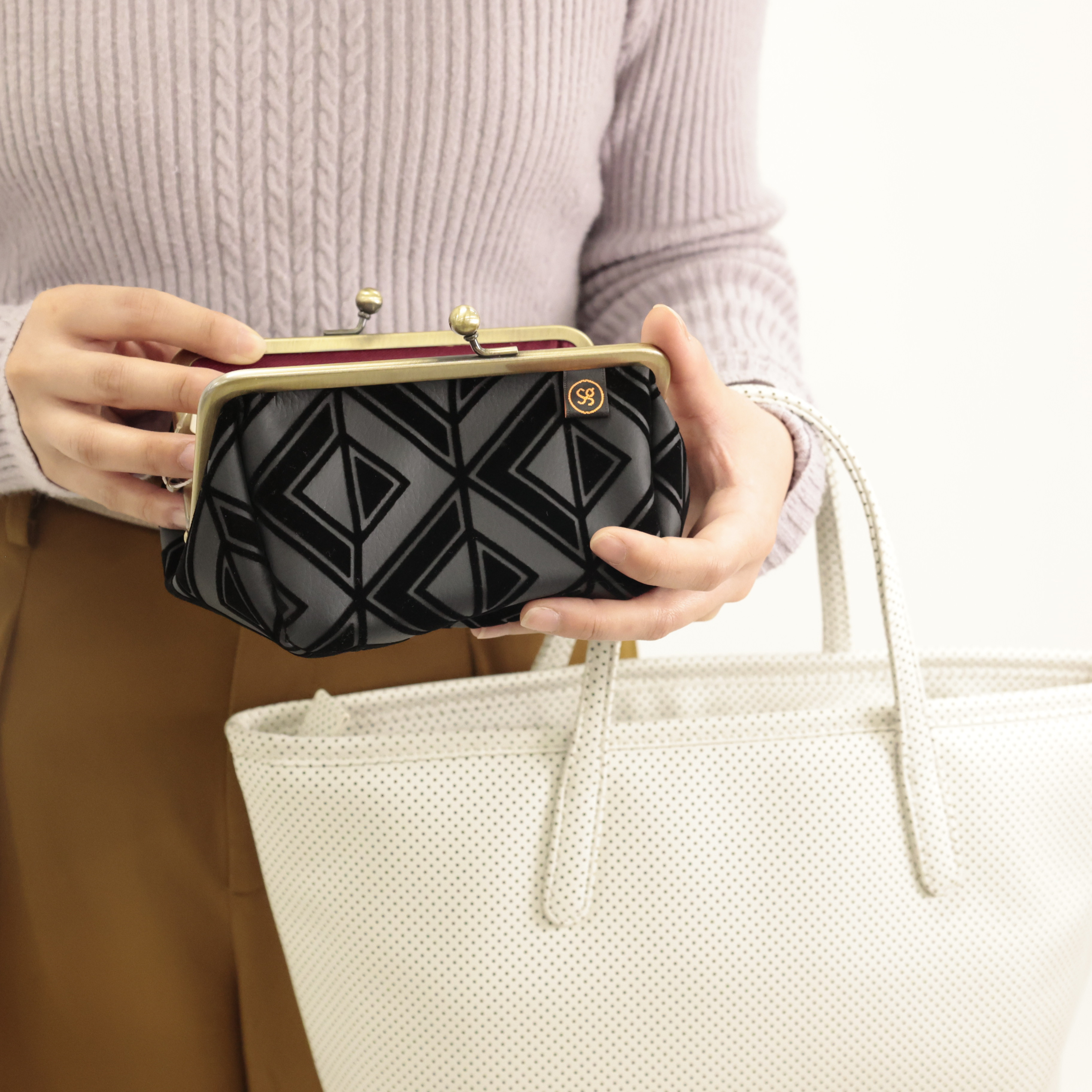 ★Sobagni(ソバニ)★ときめきエシカルがま口ポーチ★モロッコベージュ 115103