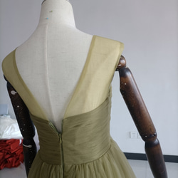 憧れのドレス  グリーン オリーブカーキカラードレス ソフトチュール ファスナー /花嫁/結婚式 13枚目の画像