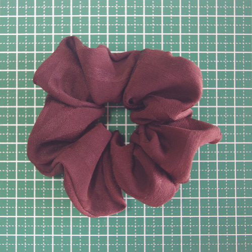 普通サイズ 着物シュシュ 焦げ茶 麻の葉模様 シルク 絹 シュシュ