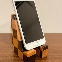 Smartphone stand “MIX” スマホスタンド 寄木 6枚目の画像