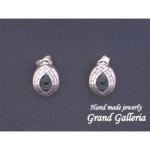 【両耳用】シルバー９２５　義眼ピアス　グリーン　Grand Galleria